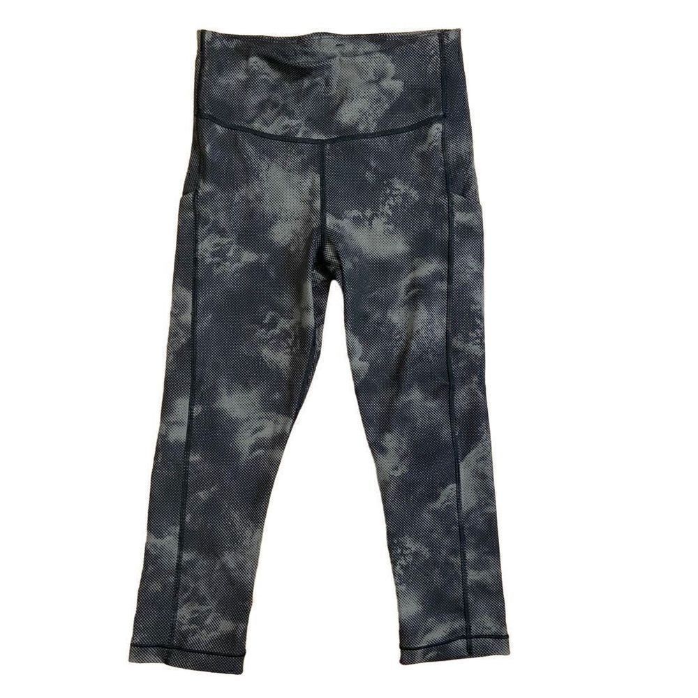 Athleta Ultimate Stash Pocket Printed Capri High Rise Black Gray Dots Small